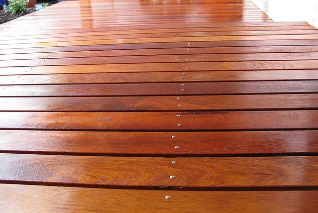 Oiling and Cleaning Your Prized Decking